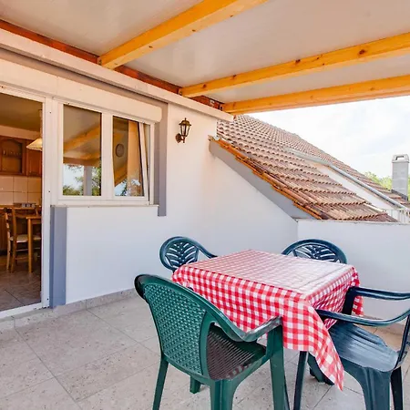 아파트 1 Bedroom Awesome In Marsici