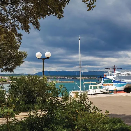 1 Bedroom Awesome In Marsici Sveti Vid-Miholjice